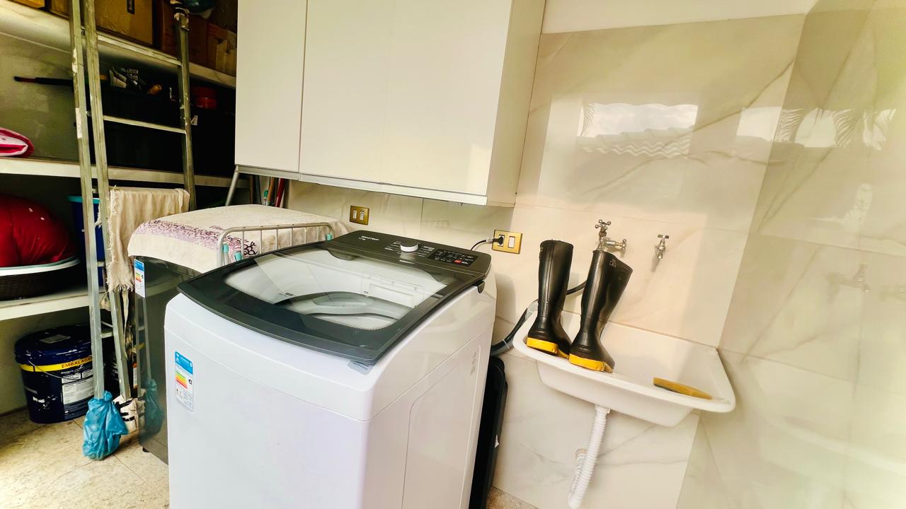 Chácara com 3 dormitórios à venda, 290,72m² por R$ 1.150.000 - Boituva/SP