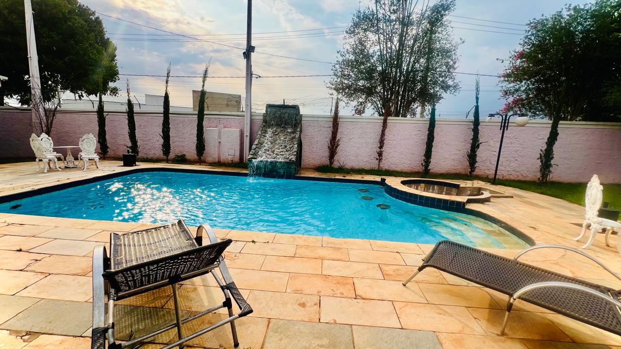 Chácara com 3 dormitórios à venda, 290,72m² por R$ 1.150.000 - Boituva/SP