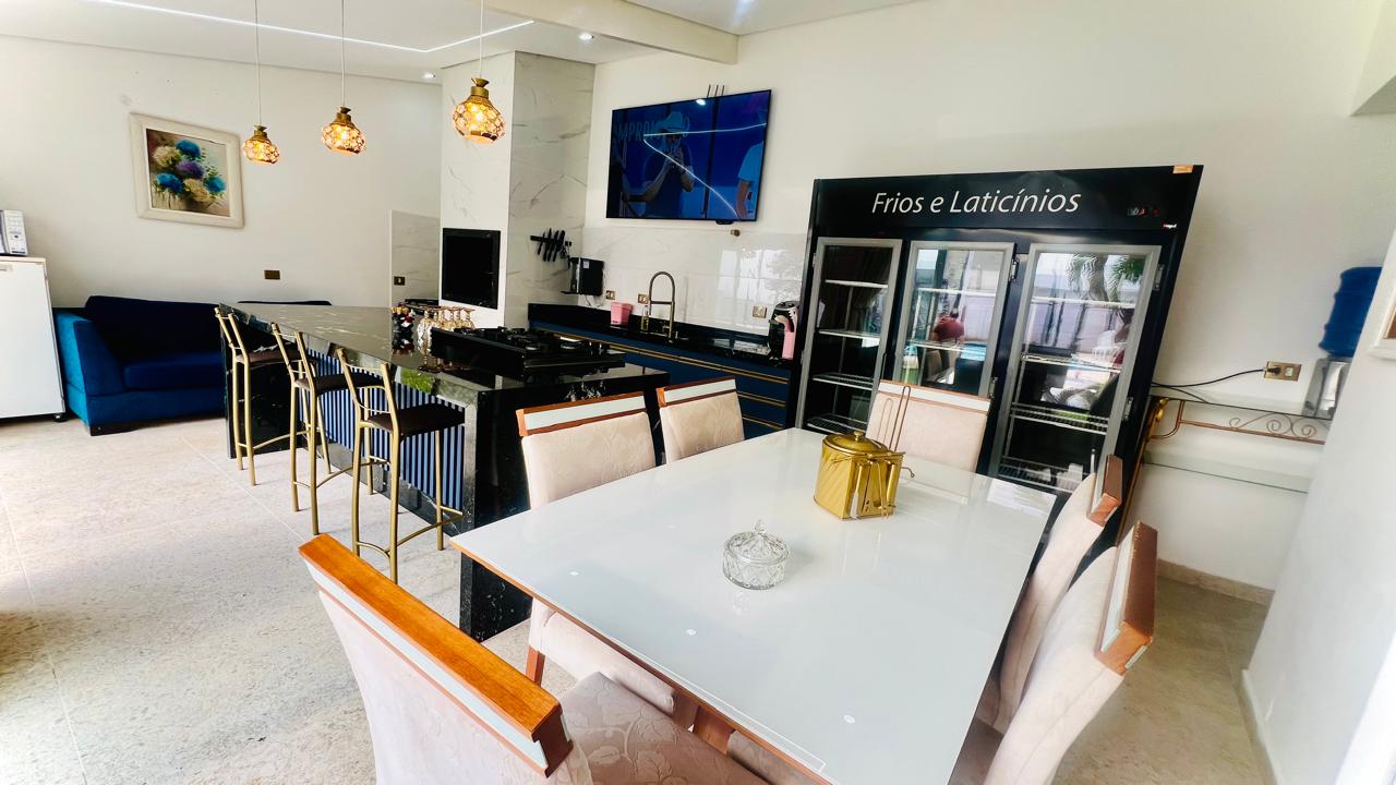 Chácara com 3 dormitórios à venda, 290,72m² por R$ 1.150.000 - Boituva/SP