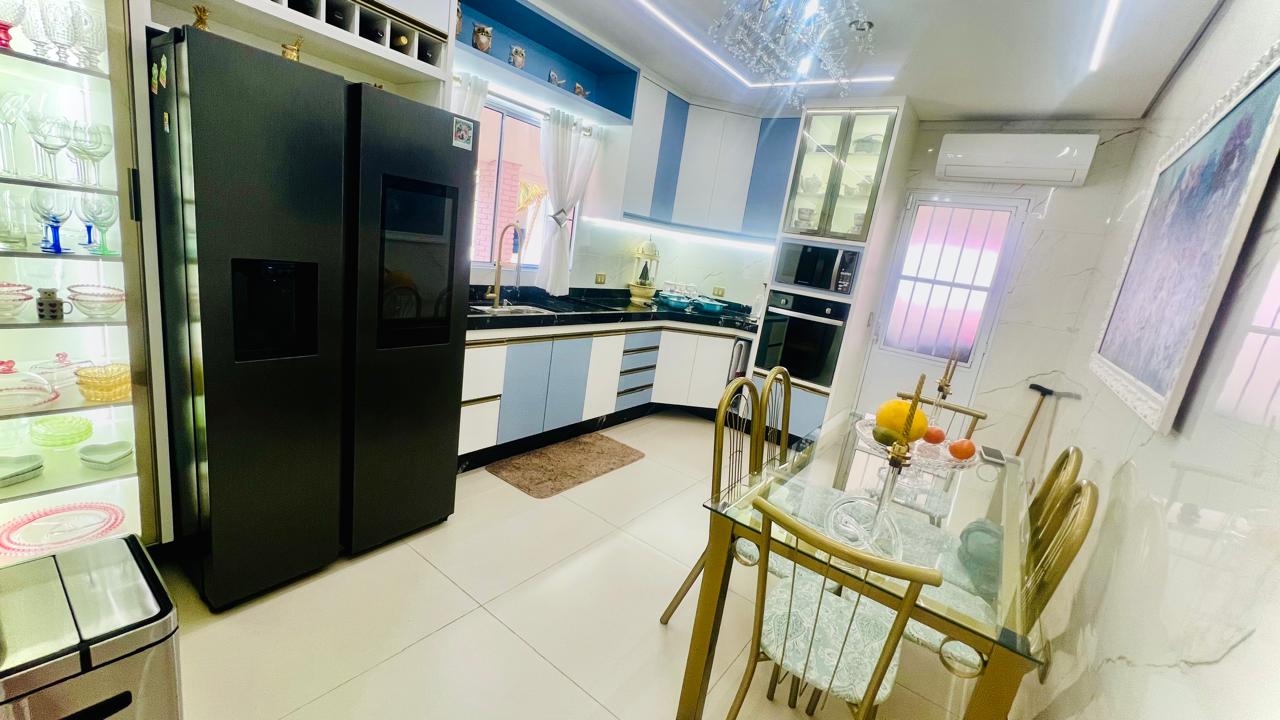 Chácara com 3 dormitórios à venda, 290,72m² por R$ 1.150.000 - Boituva/SP