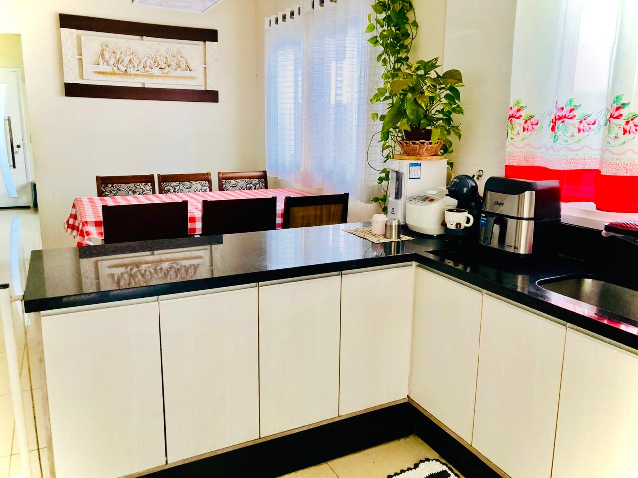 Casa com 3 dormitórios à venda, 150,60m² por R$ 990.000 - Condomínio Vivendas do Parque - Boituva/SP