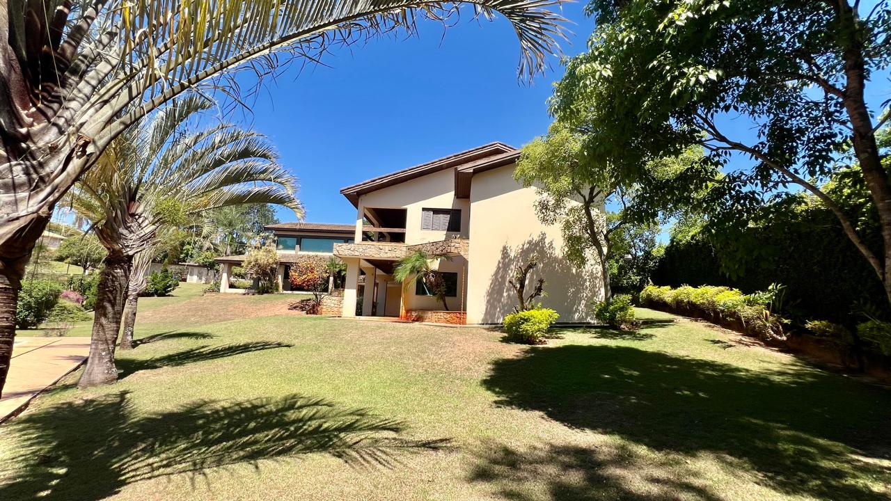 Mansão com 4 suítes à venda, 795m² por R$ 3.300.000 - Condomínio Saint Claire - Boituva/SP