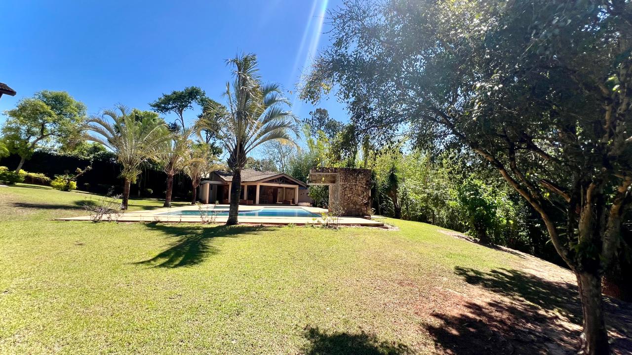 Mansão com 4 suítes à venda, 795m² por R$ 3.300.000 - Condomínio Saint Claire - Boituva/SP