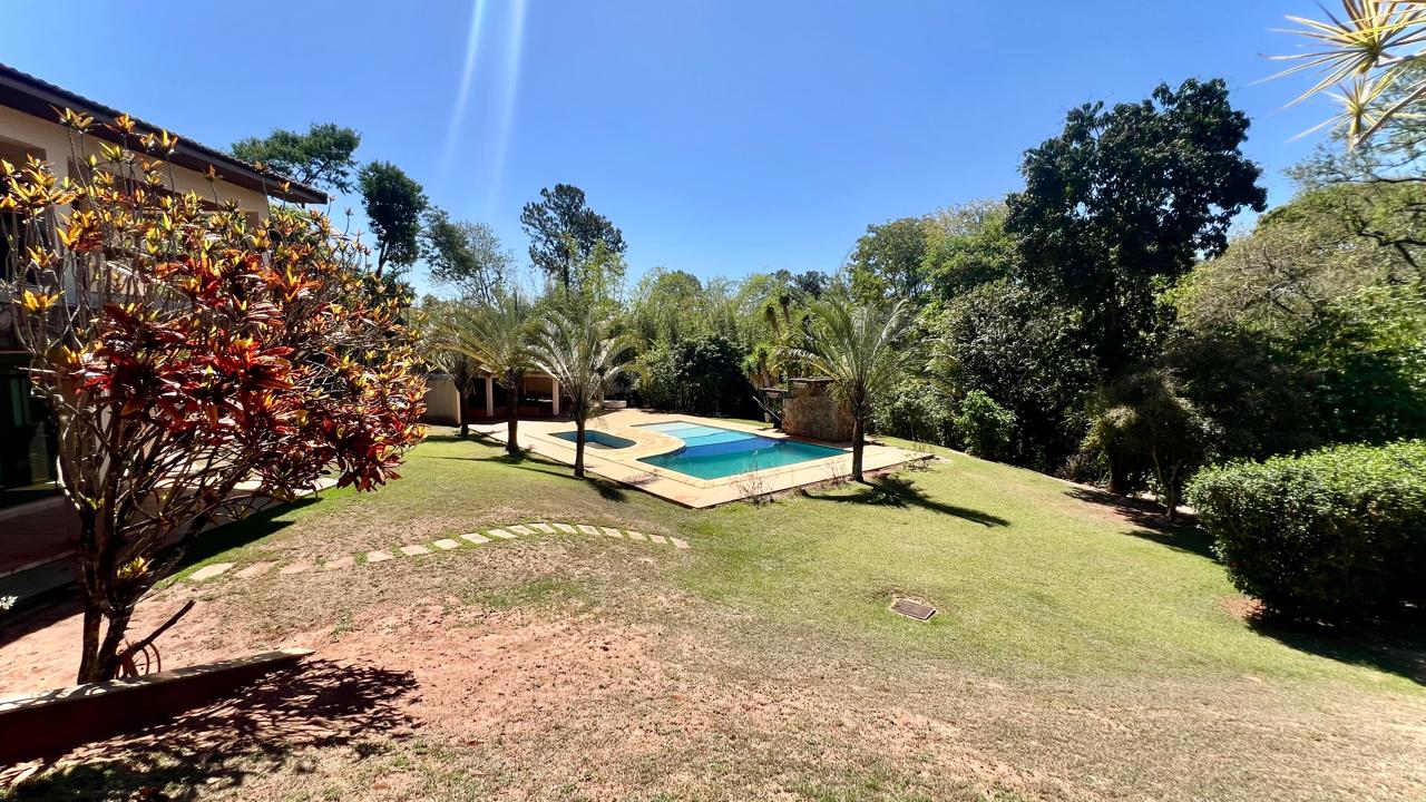 Mansão com 4 suítes à venda, 795m² por R$ 3.300.000 - Condomínio Saint Claire - Boituva/SP