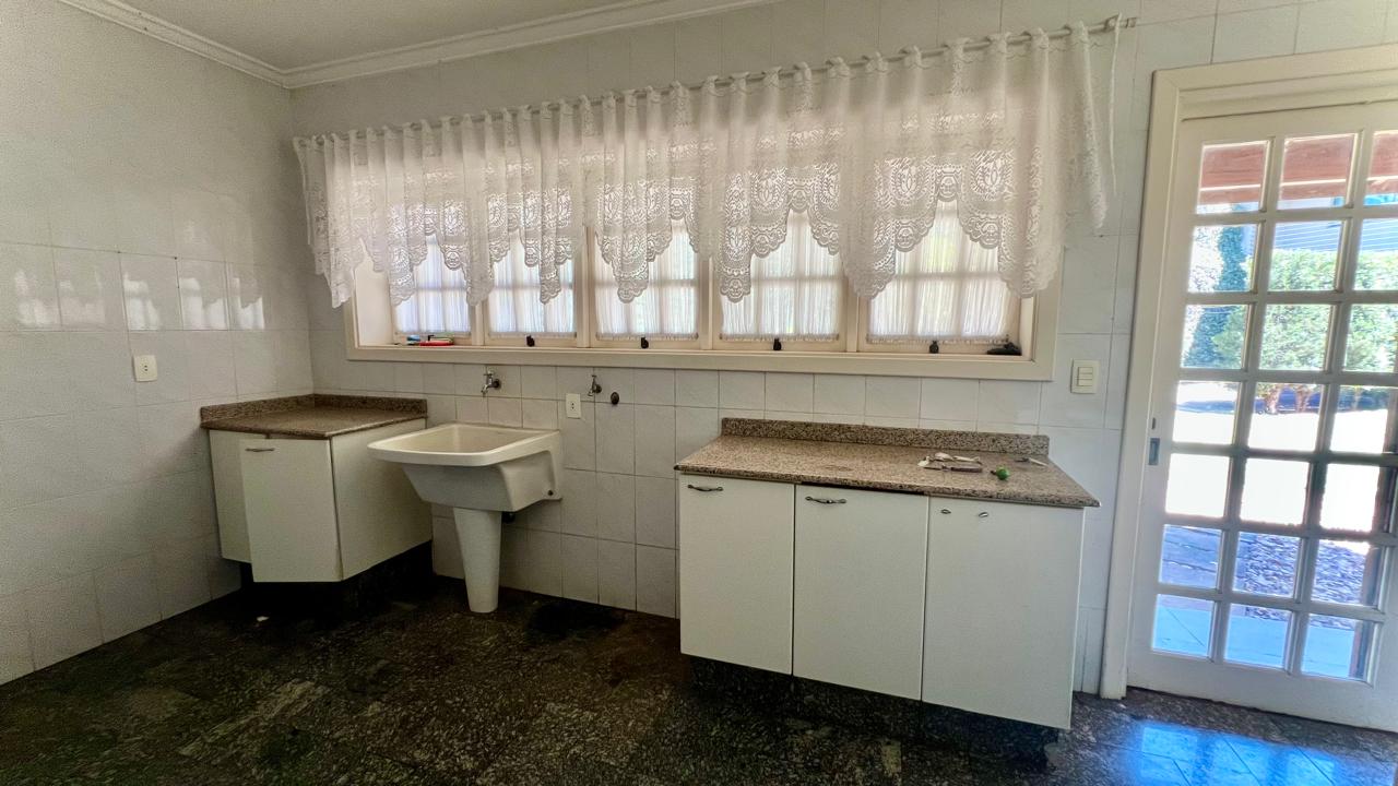 Mansão com 4 suítes à venda, 795m² por R$ 3.300.000 - Condomínio Saint Claire - Boituva/SP