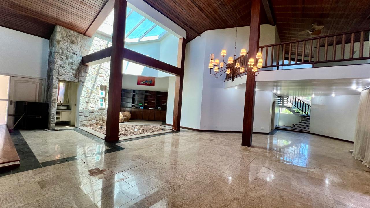 Mansão com 4 suítes à venda, 795m² por R$ 3.300.000 - Condomínio Saint Claire - Boituva/SP