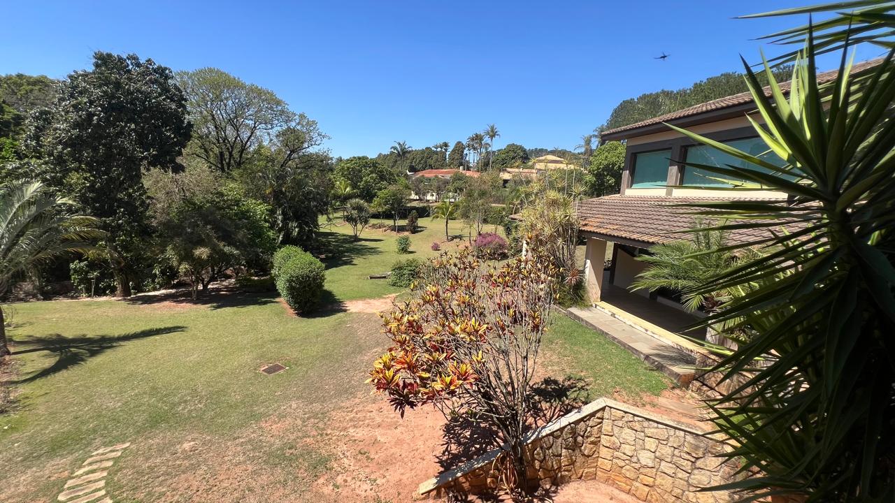 Mansão com 4 suítes à venda, 795m² por R$ 3.300.000 - Condomínio Saint Claire - Boituva/SP