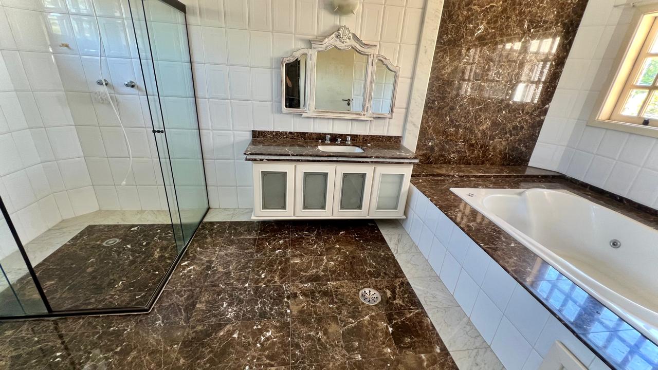 Mansão com 4 suítes à venda, 795m² por R$ 3.300.000 - Condomínio Saint Claire - Boituva/SP