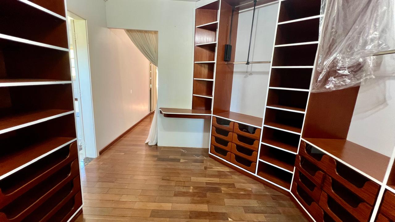 Mansão com 4 suítes à venda, 795m² por R$ 3.300.000 - Condomínio Saint Claire - Boituva/SP