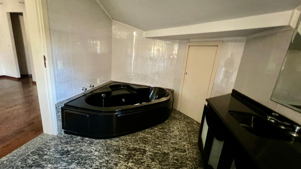 Mansão com 4 suítes à venda, 795m² por R$ 3.300.000 - Condomínio Saint Claire - Boituva/SP