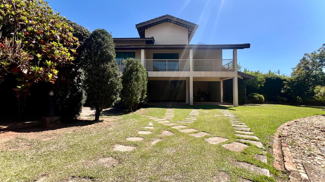 Mansão com 4 suítes à venda, 795m² por R$ 3.300.000 - Condomínio Saint Claire - Boituva/SP