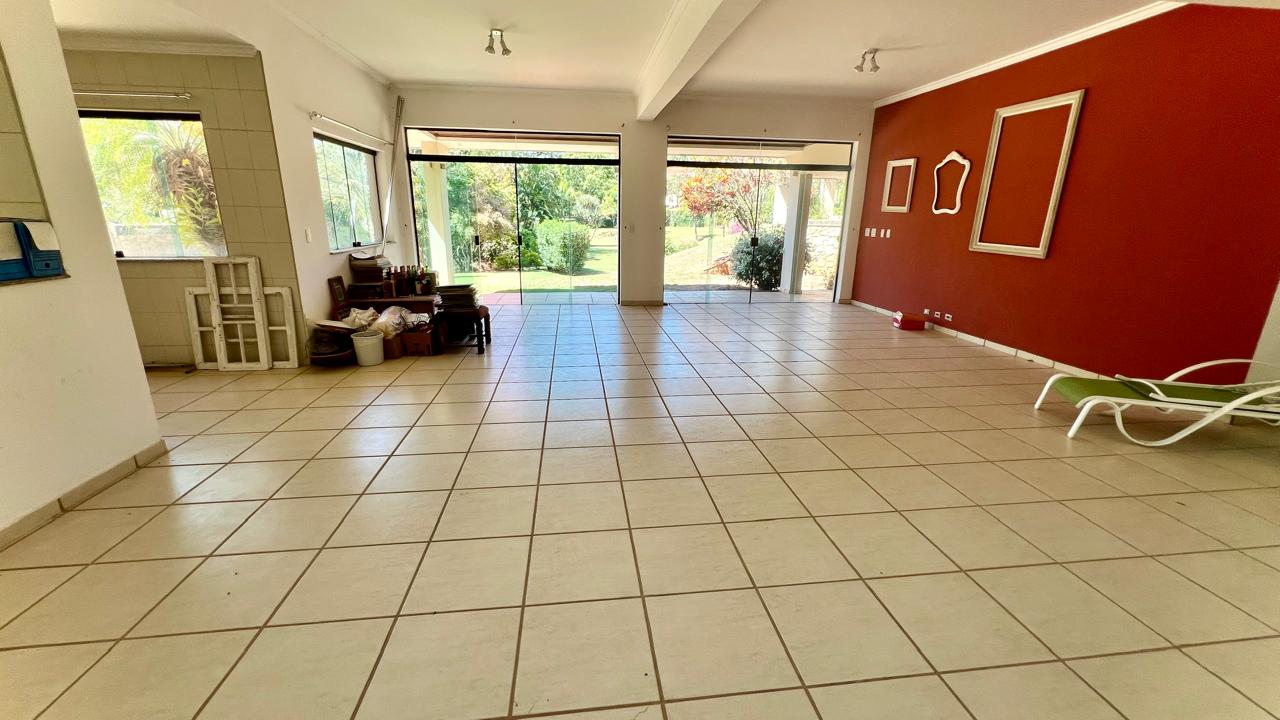 Mansão com 4 suítes à venda, 795m² por R$ 3.300.000 - Condomínio Saint Claire - Boituva/SP