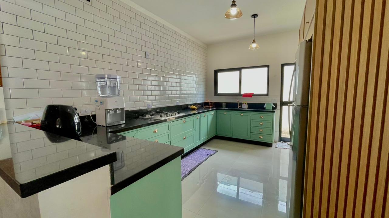 Casa com 3 dormitórios à venda, 212m² por R$ 1.300.000 - Condomínio Portal dos Pássaros - Boituva/SP