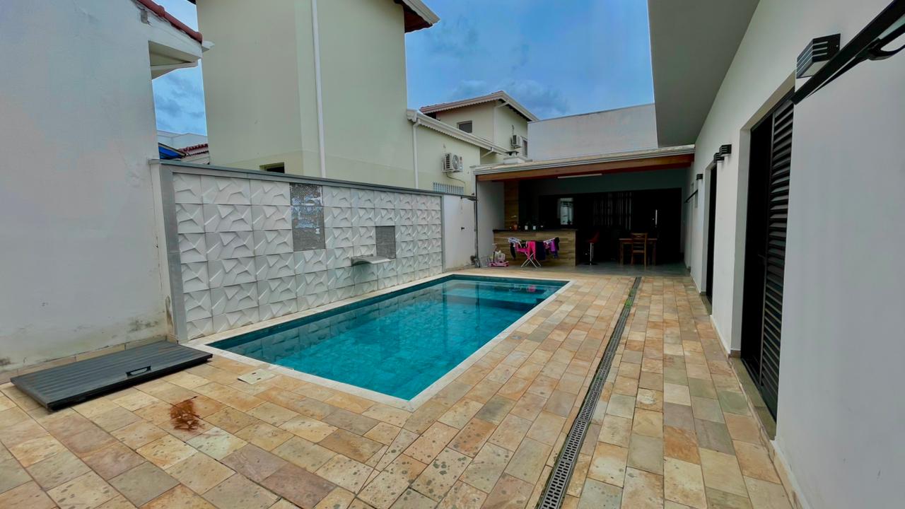 Casa com 3 dormitórios à venda, 212m² por R$ 1.300.000 - Condomínio Portal dos Pássaros - Boituva/SP