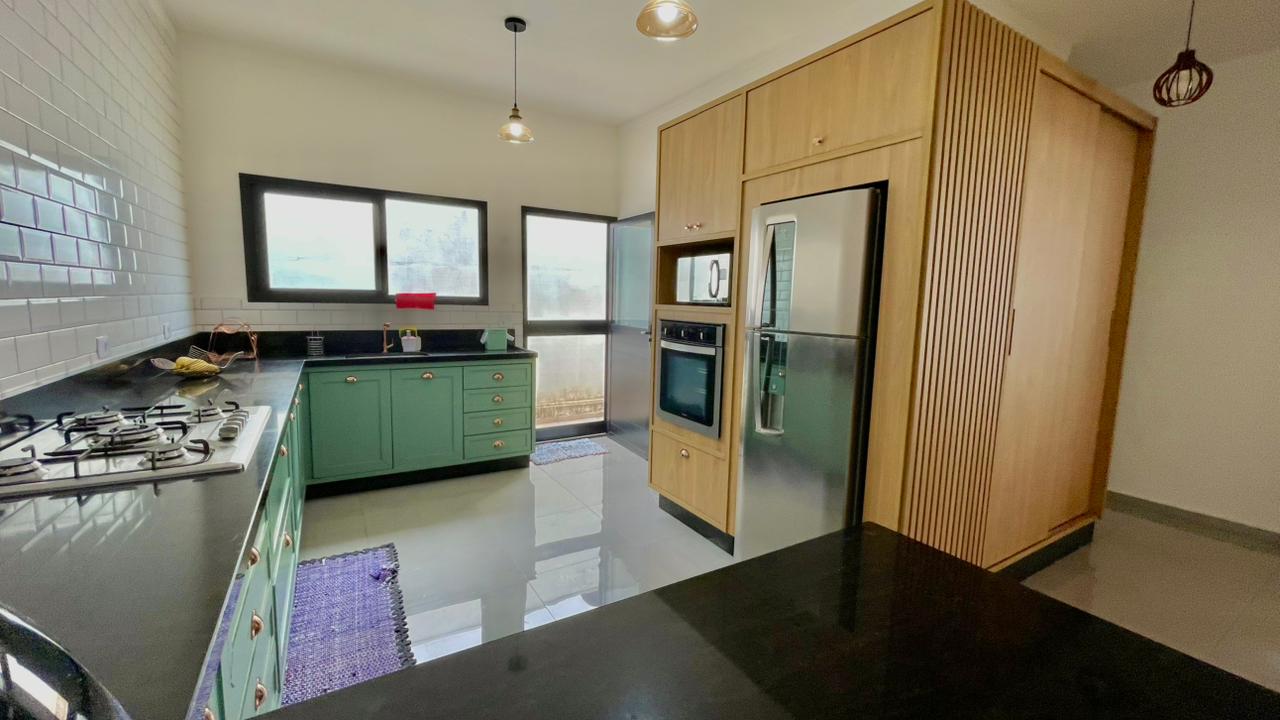 Casa com 3 dormitórios à venda, 212m² por R$ 1.300.000 - Condomínio Portal dos Pássaros - Boituva/SP