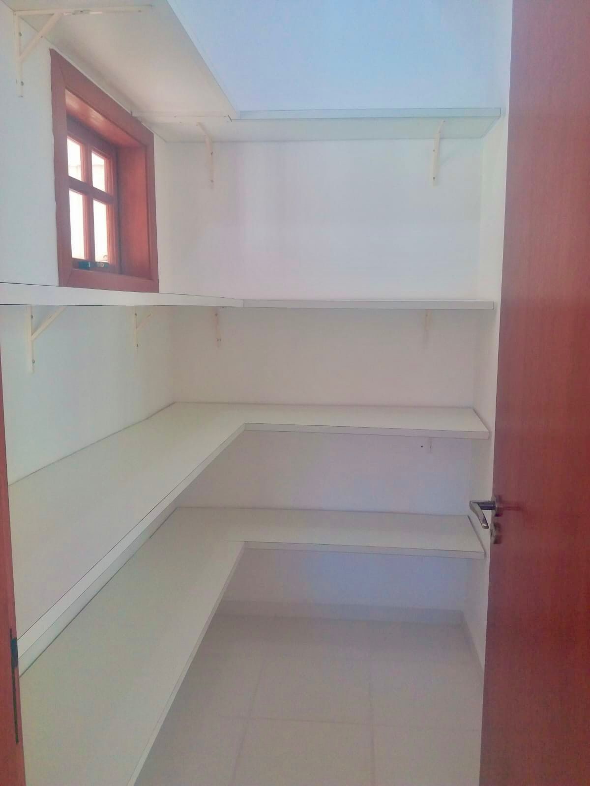 Casa com 3 suítes à venda, 398m² de terreno por R$ 1.590.000 — Condomínio Portal dos Pássaros — Boituva/SP