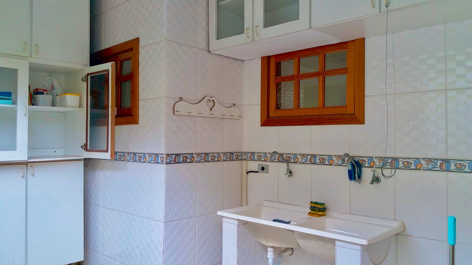 Casa com 3 suítes à venda, 398m² de terreno por R$ 1.590.000 — Condomínio Portal dos Pássaros — Boituva/SP