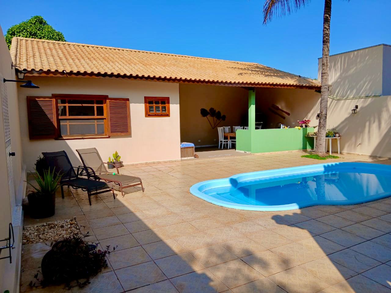 Casa com 3 suítes à venda, 398m² de terreno por R$ 1.590.000 — Condomínio Portal dos Pássaros — Boituva/SP