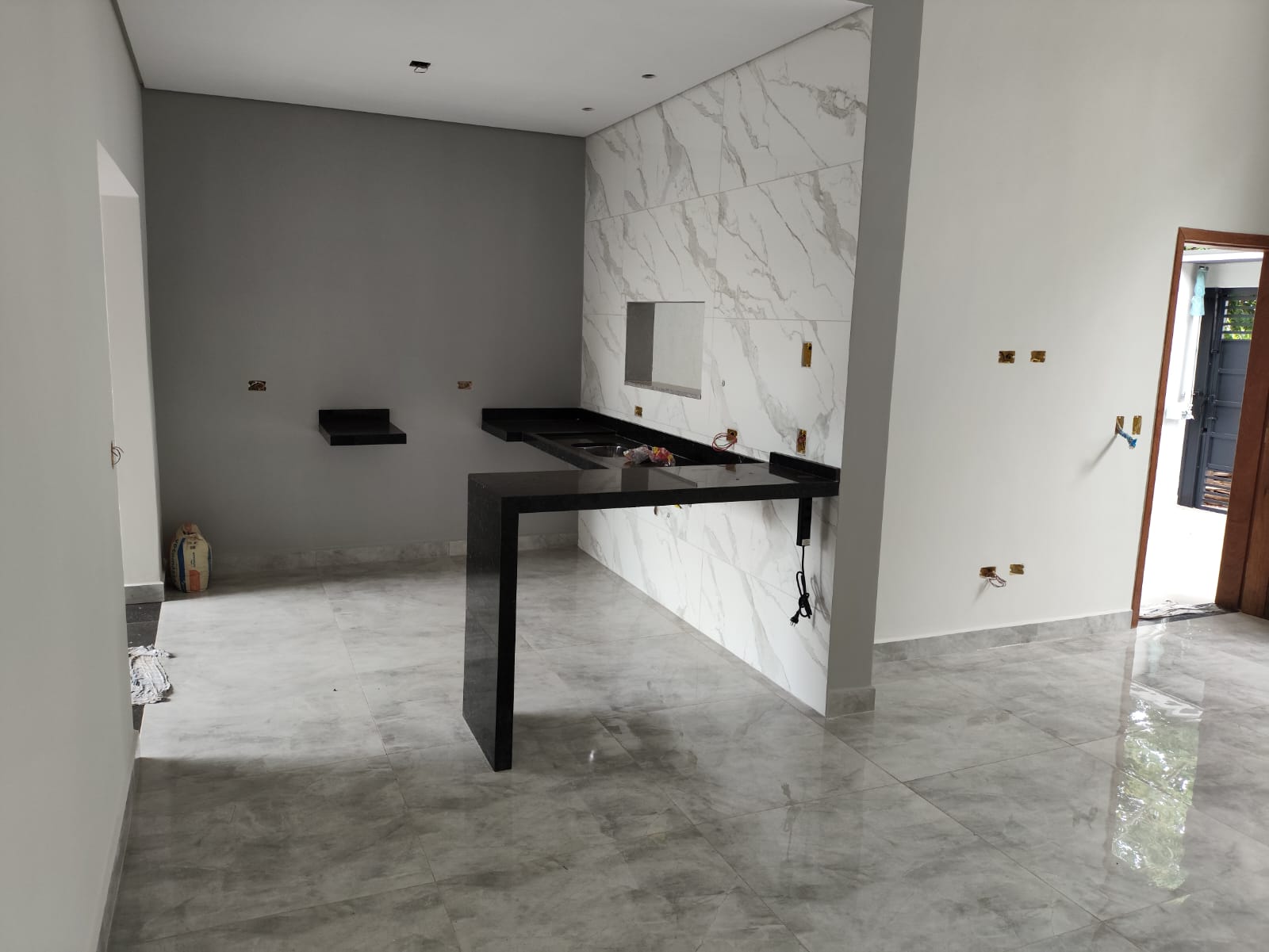 Casa com 3 dormitórios à venda, 122m² por R$ 720.000 - Boituva/SP