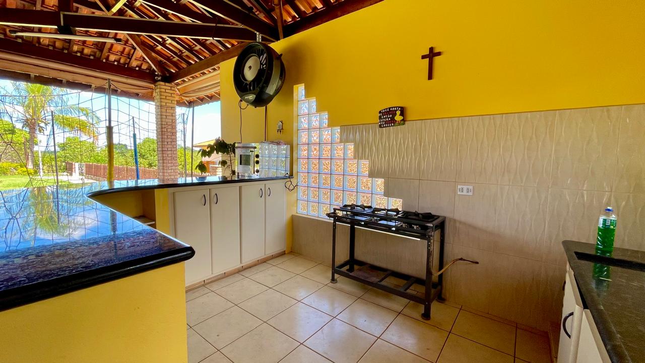 Chácara com 3 suítes à venda, 450m² por R$ 2.800.000 – Condomínio Vitassay – Boituva/SP