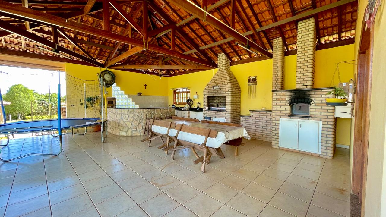 Chácara com 3 suítes à venda, 450m² por R$ 2.800.000 – Condomínio Vitassay – Boituva/SP