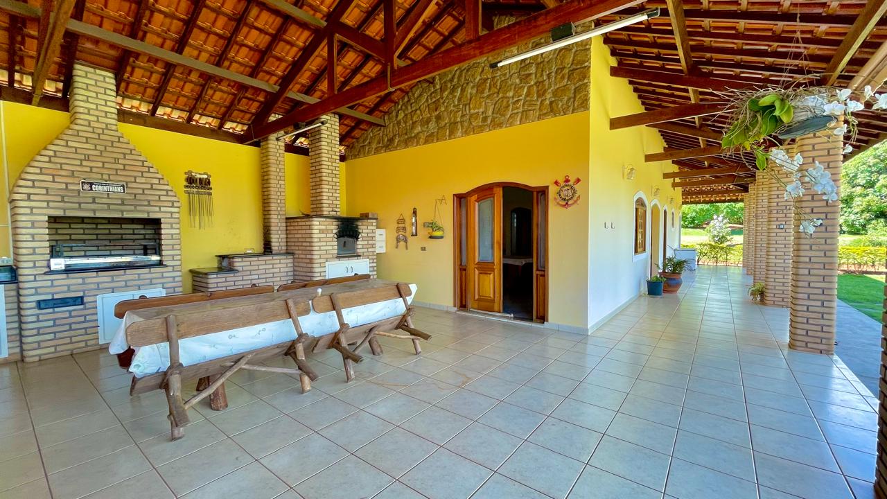 Chácara com 3 suítes à venda, 450m² por R$ 2.800.000 – Condomínio Vitassay – Boituva/SP