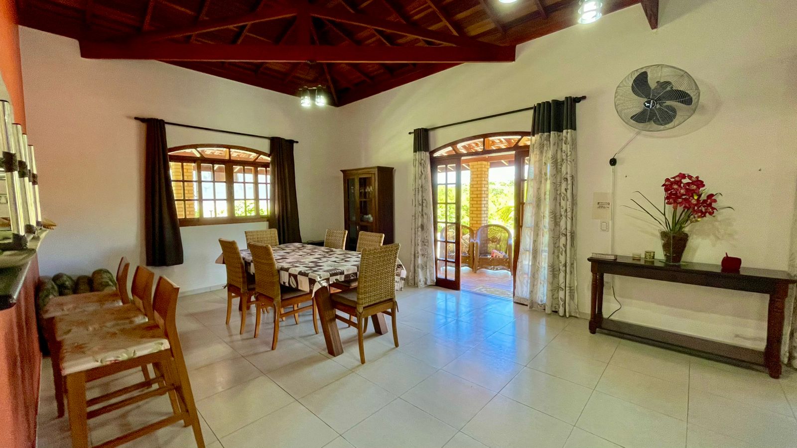 Chácara com 3 dormitórios à venda, 350m² por R$ 1.850.000 - Condomínio Vitassay - Boituva/SP