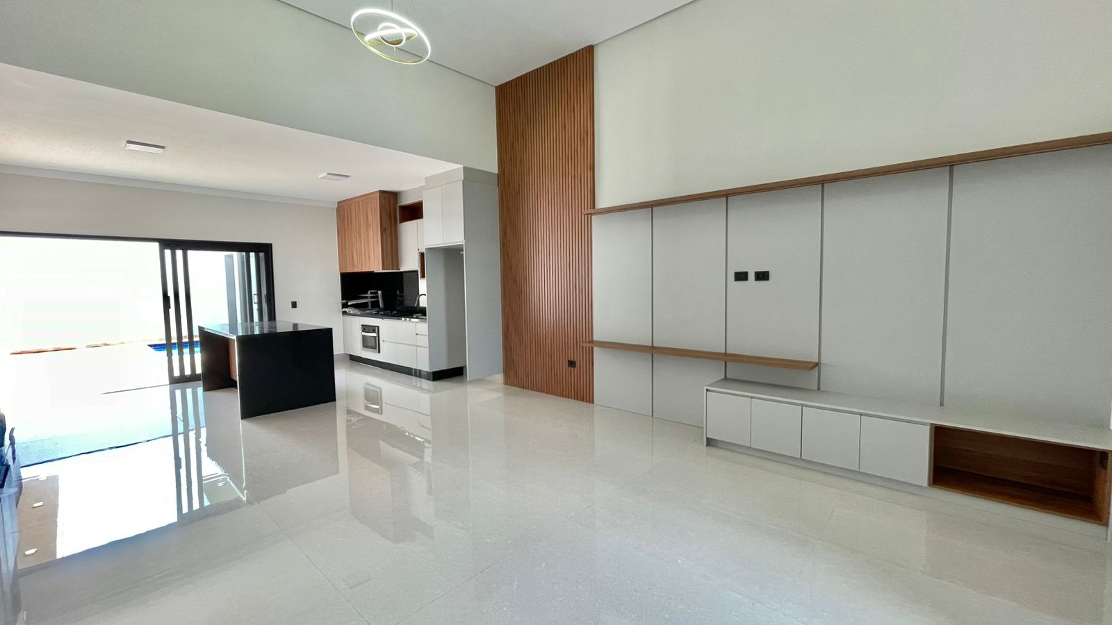 Casa com 3 dormitórios à venda, 165m² por R$ 930.000 – Portal Ville Jardins – Boituva/SP