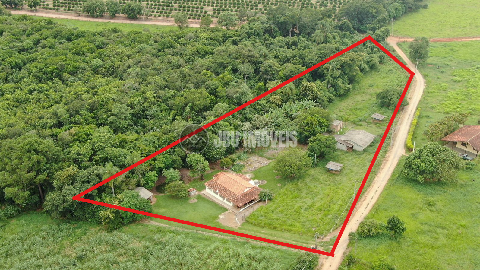 Sítio com 5 alqueires à venda, 12,12 hectares por R$ 2.300.000 – Capela do Alto/SP