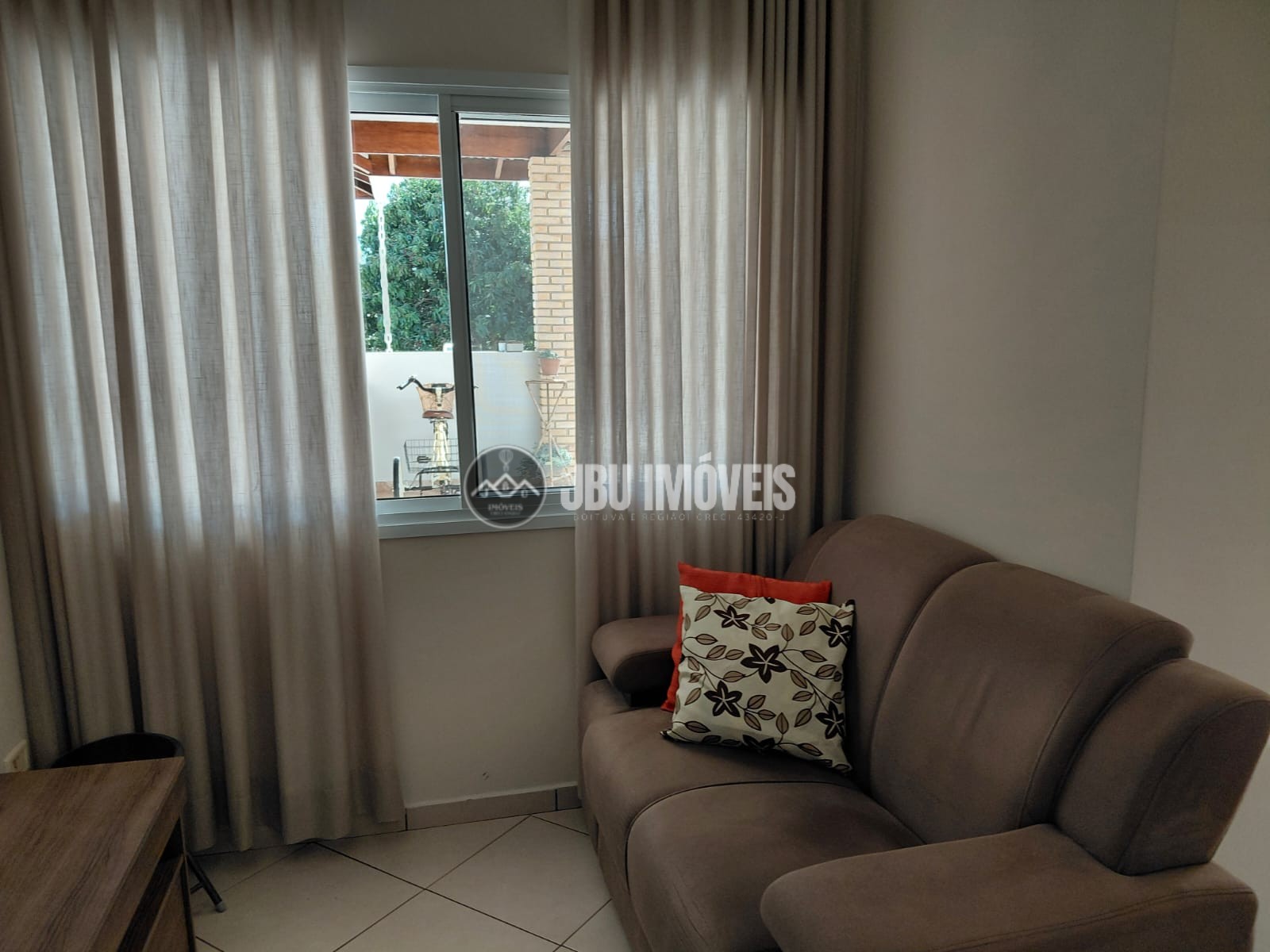 Chácara com 4 dormitórios à venda, 326,44m² por R$ 1.390.000 - Condomínio Portal dos Lagos - Boituva/SP
