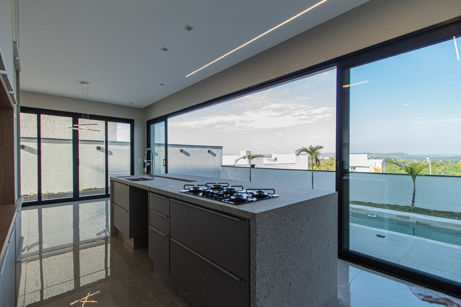 Casa térrea com 4 suítes à venda, 237m² por R$ 2.990.000 – Alphaville Castello – Itu/Sorocaba