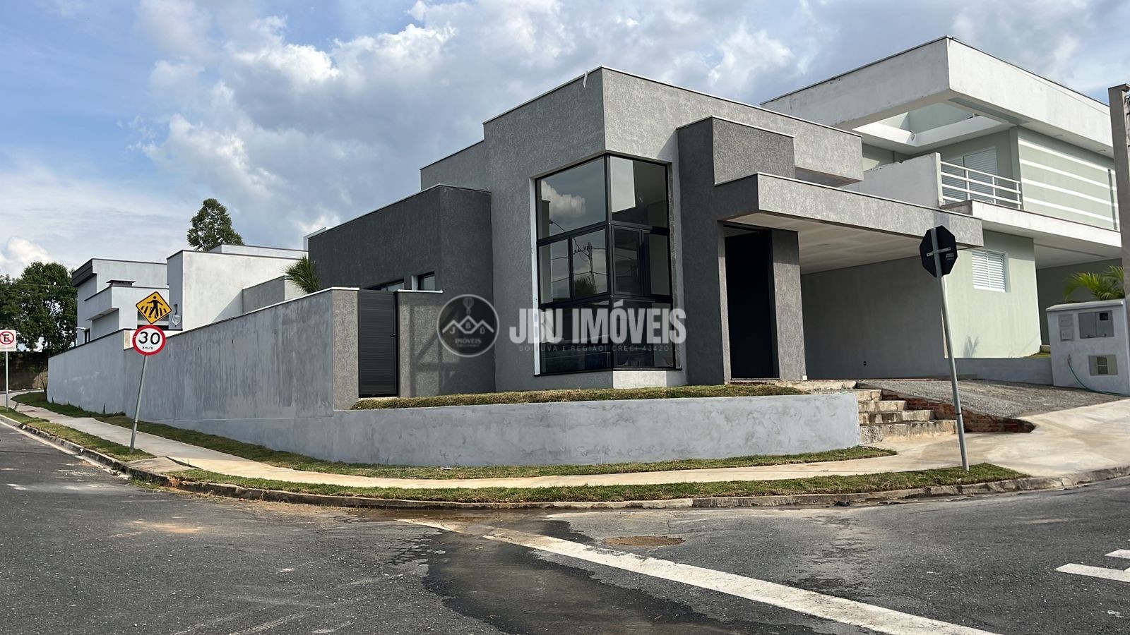 Casa em condomínio - Venda