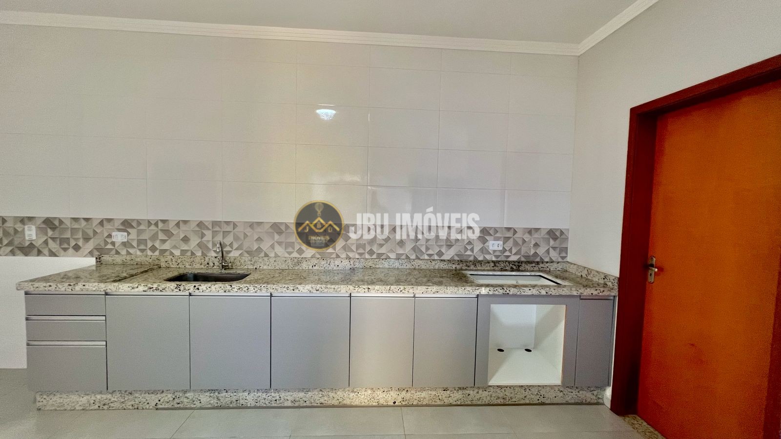 Casa com 3 suítes à venda, 157,92m² por R$ 790.000 - Portal Ville Jardins - Boituva/SP
