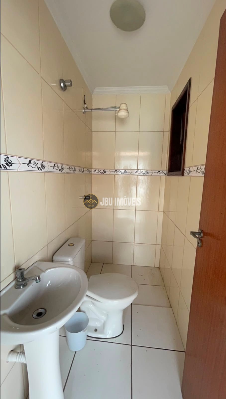 Casa com 3 suítes para locação por R$ 3.850,00/mês - Residencial Vitória - Boituva/SP