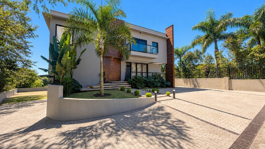 Casa em condomínio