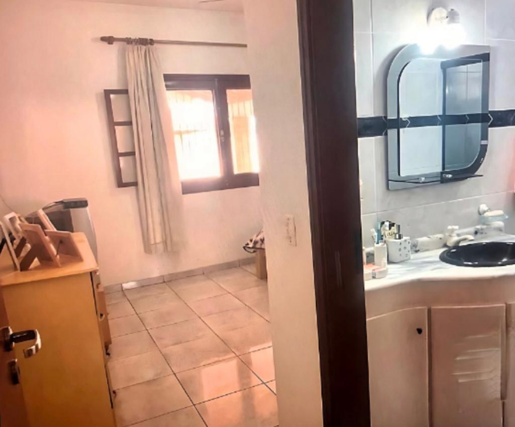 Casa á venda c/ 03 dormitórios, Bairro Cidade Jardim - Boituva/SP