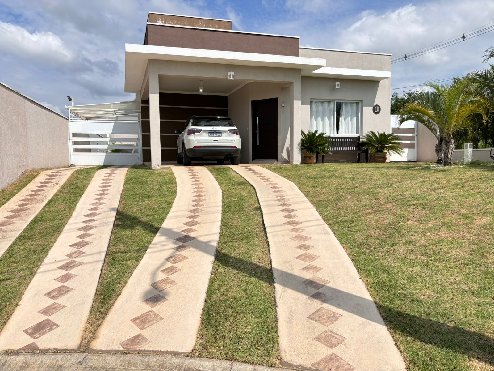 Casa semi-mobiliada com 04 dormitórios á venda, Condomínio Solaris - Boituva/SP