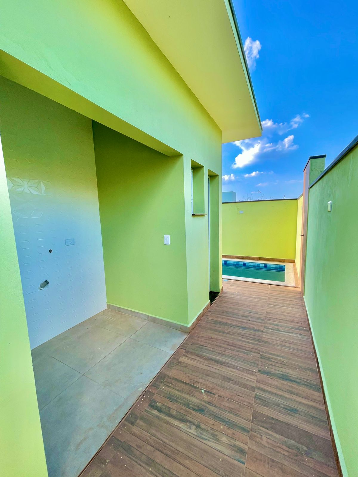 Casa á venda c/ 03 dormitórios, Bairro Portal Ville Jardins - Boituva/SP