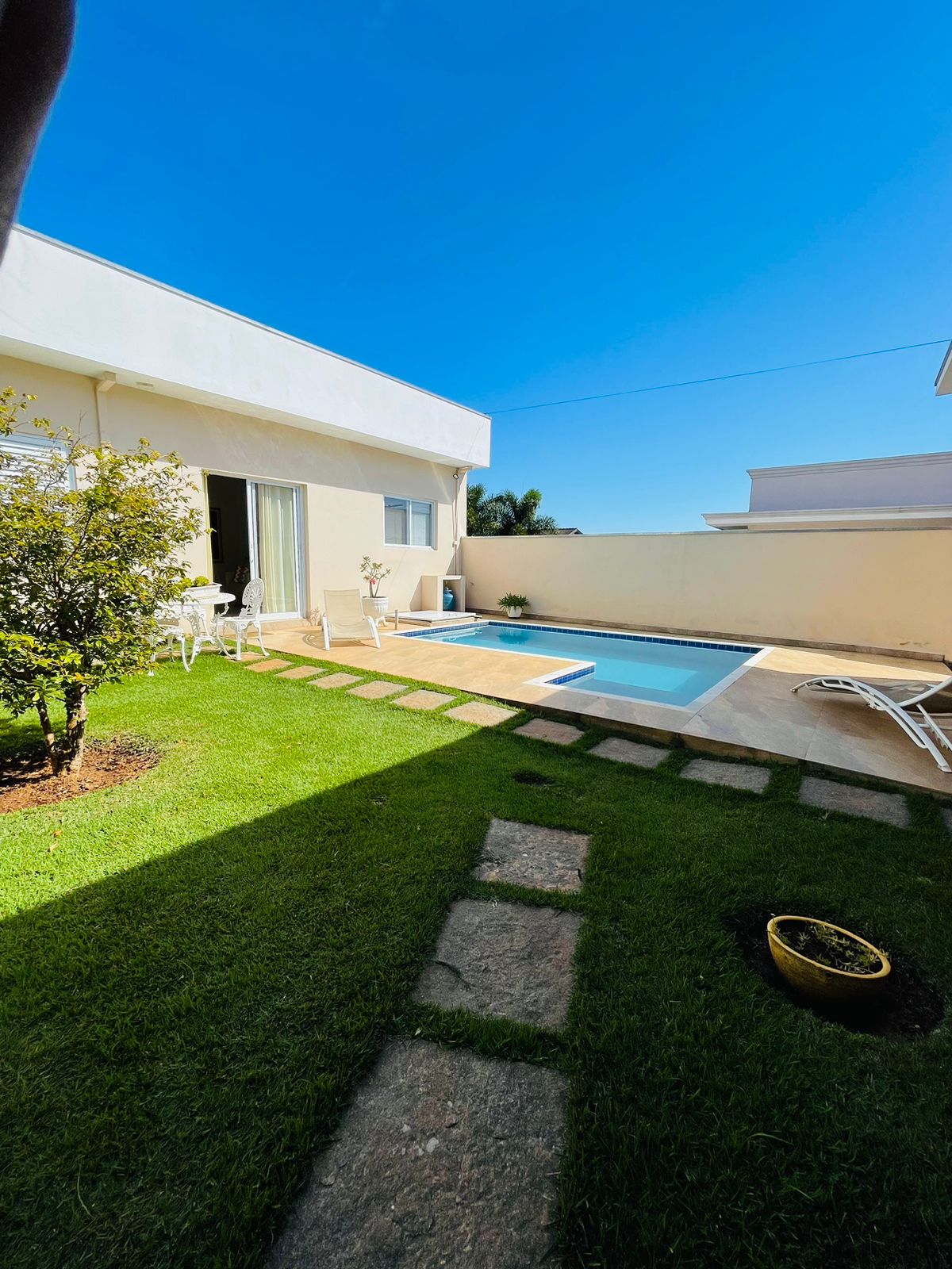 Casa á venda c/  05 dormitórios, Condomínio Portal das Estrelas - Boituva/SP