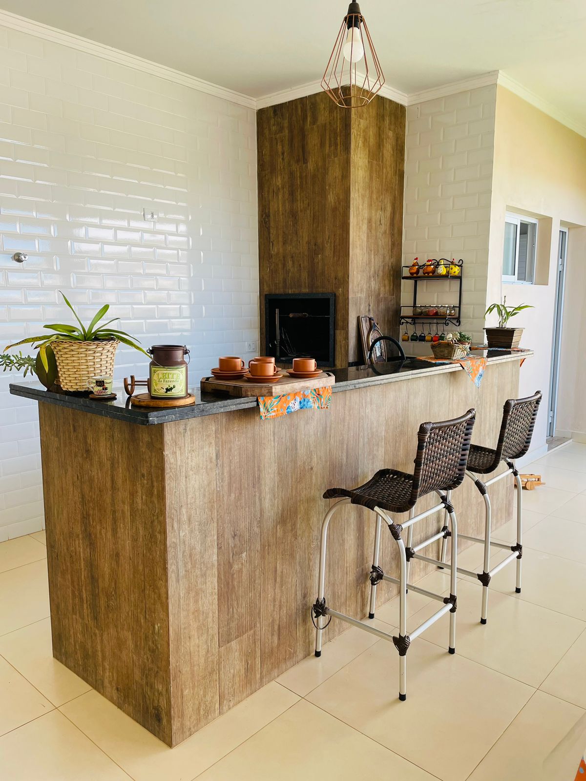 Casa á venda c/  05 dormitórios, Condomínio Portal das Estrelas - Boituva/SP
