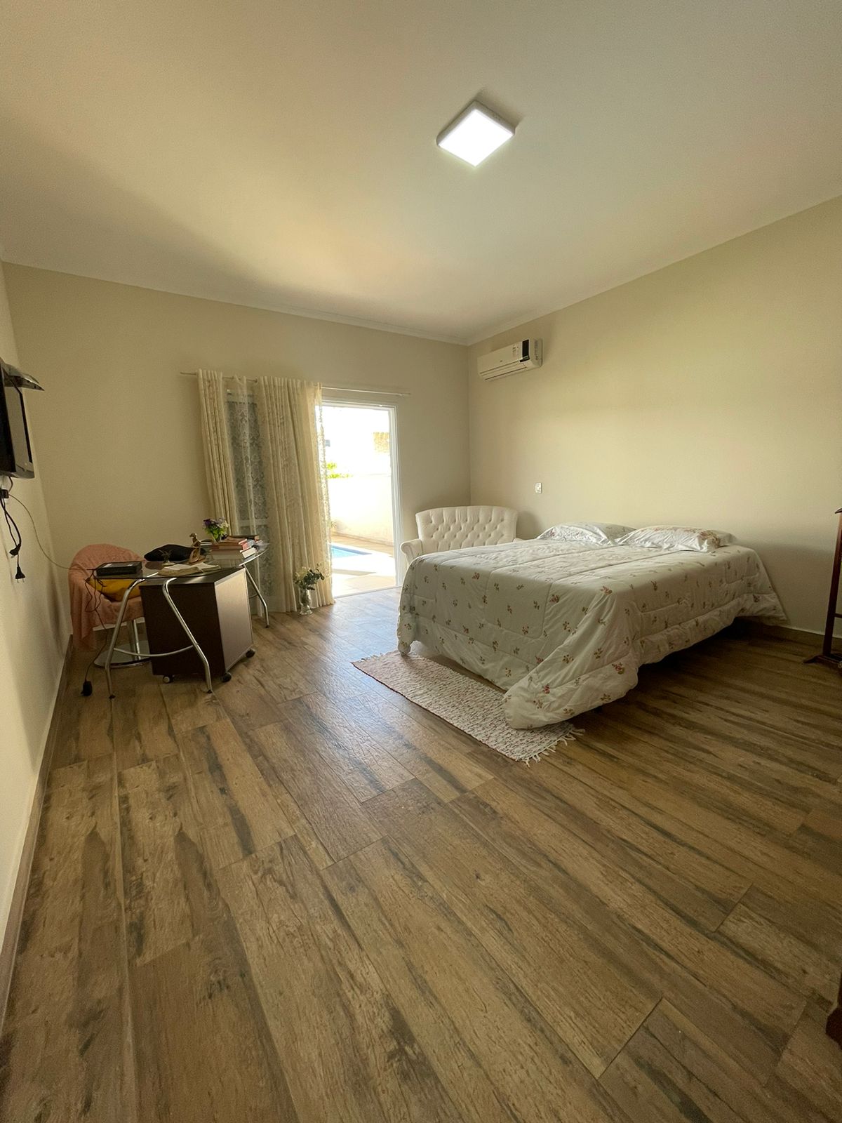 Casa á venda c/  05 dormitórios, Condomínio Portal das Estrelas - Boituva/SP