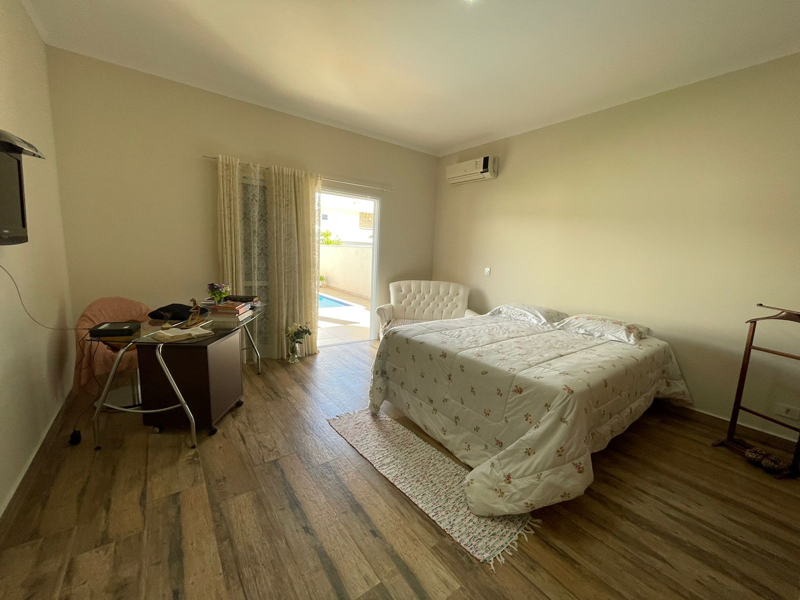 Casa á venda c/  05 dormitórios, Condomínio Portal das Estrelas - Boituva/SP