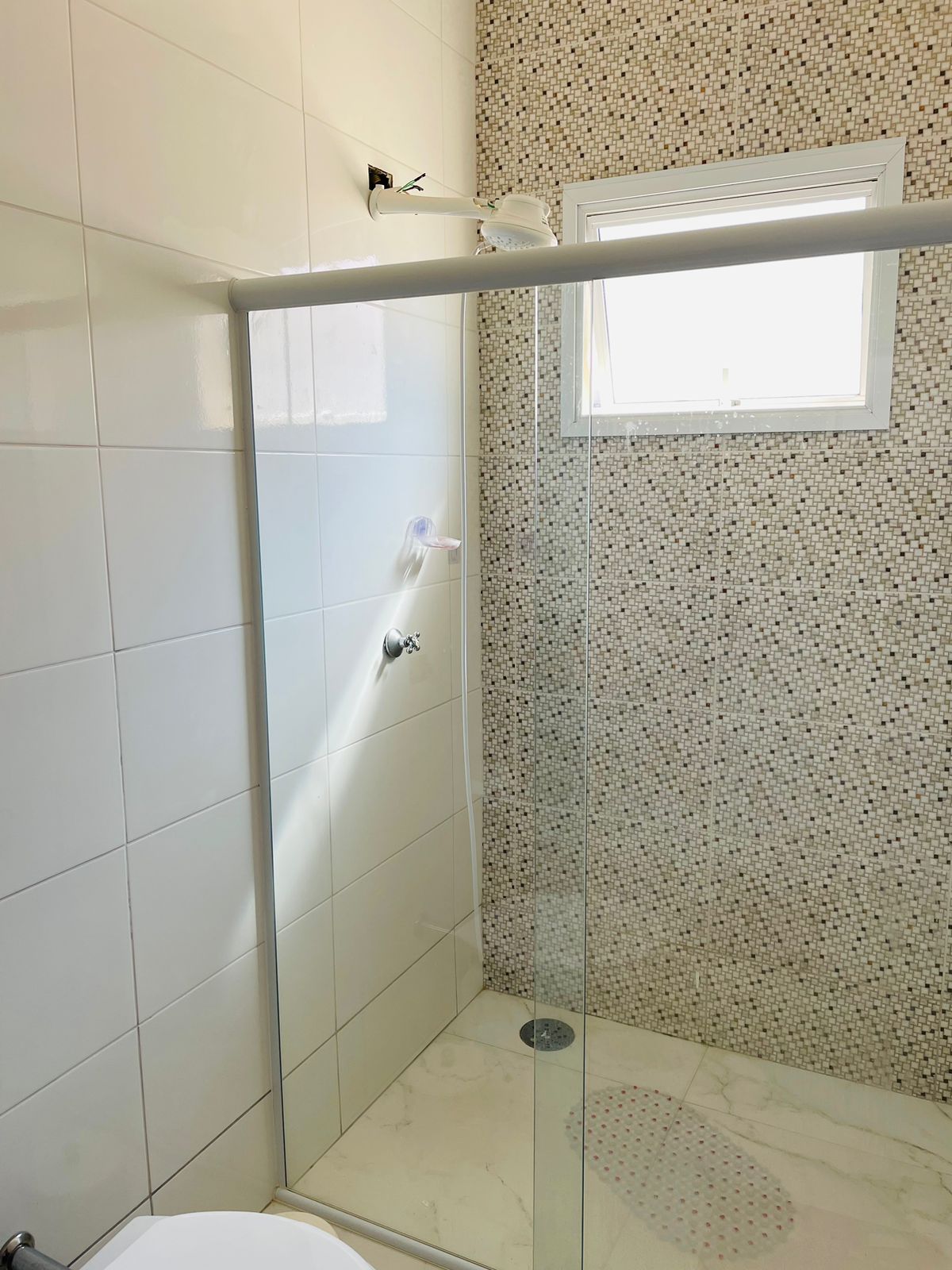 Casa á venda c/  05 dormitórios, Condomínio Portal das Estrelas - Boituva/SP