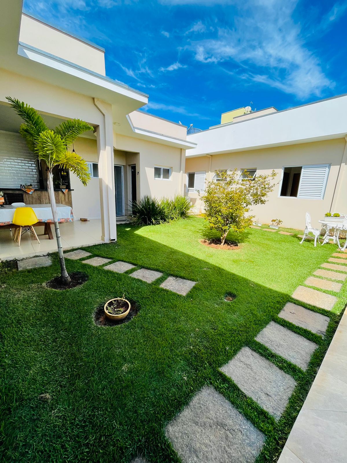 Casa á venda c/  05 dormitórios, Condomínio Portal das Estrelas - Boituva/SP
