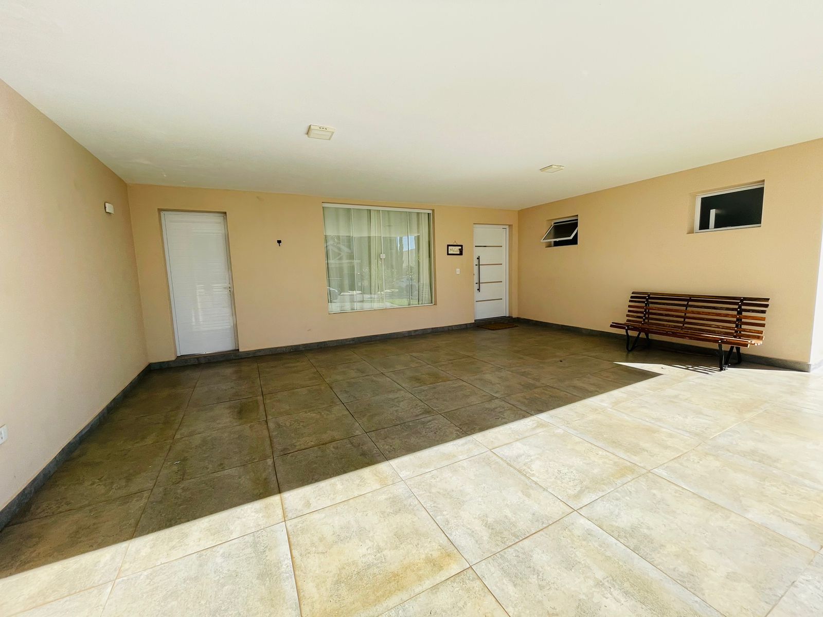 Casa á venda c/  05 dormitórios, Condomínio Portal das Estrelas - Boituva/SP