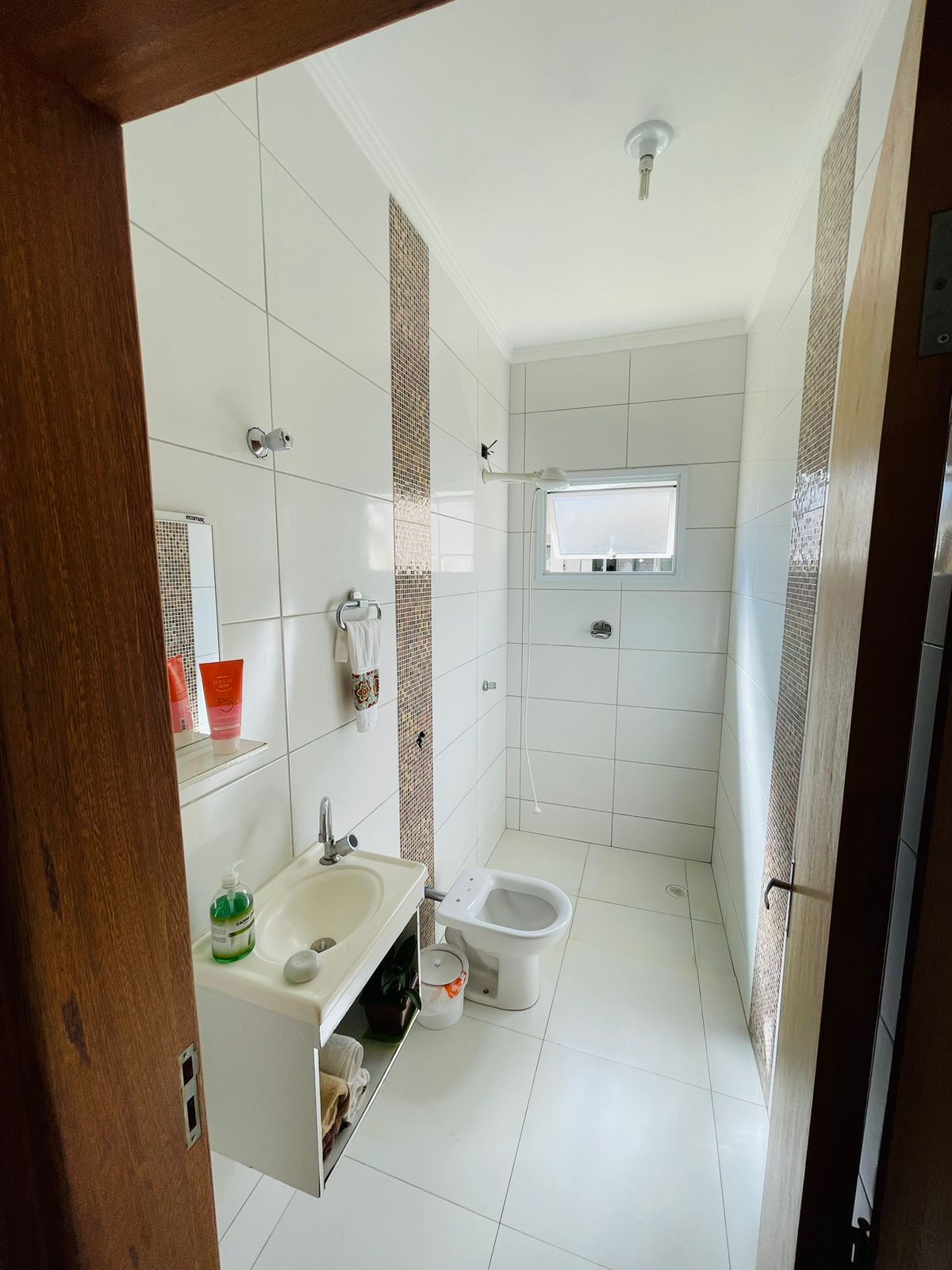Casa á venda c/  05 dormitórios, Condomínio Portal das Estrelas - Boituva/SP