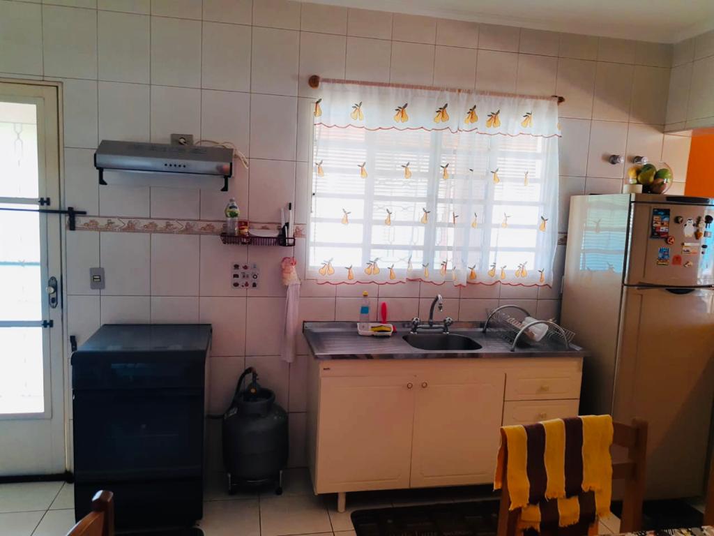 Chácara á venda c/ 03 dormitórios, Condomínio Nova Rheata - Boituva/SP