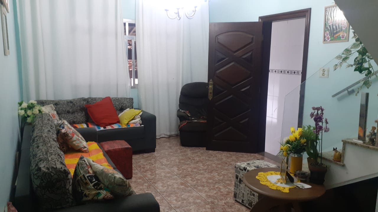 LINDO SOBRADO JD.STA TEREZINHA
