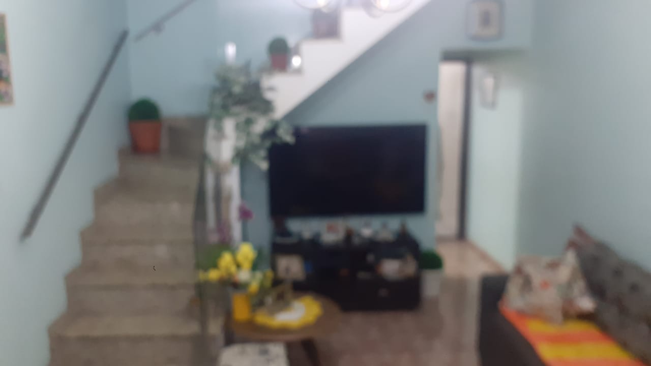 LINDO SOBRADO JD.STA TEREZINHA
