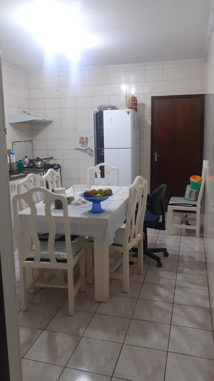 LINDO SOBRADO JD.STA TEREZINHA